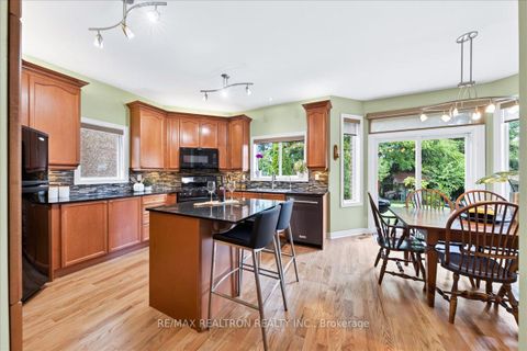 Photo 9 at 158 Nantucket Drive N, Oak Ridges Lake Wilcox, Richmond Hill