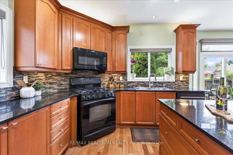 Photo 11 at 158 Nantucket Drive N, Oak Ridges Lake Wilcox, Richmond Hill