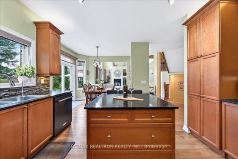 Photo 13 at 158 Nantucket Drive N, Oak Ridges Lake Wilcox, Richmond Hill