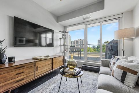 Photo 3 at 510 - 501 St. Clair Avenue W, Casa Loma, Toronto
