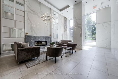 Photo 11 at 510 - 501 St. Clair Avenue W, Casa Loma, Toronto