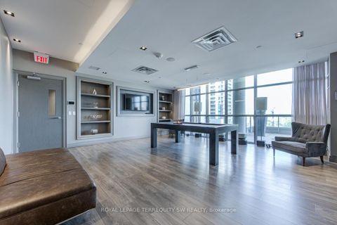 Photo 33 at 510 - 501 St. Clair Avenue W, Casa Loma, Toronto