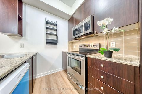 Photo 10 at 116 - 181 Village Green Square, Malvern West, Toronto