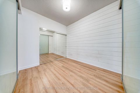 Photo 12 at 116 - 181 Village Green Square, Malvern West, Toronto