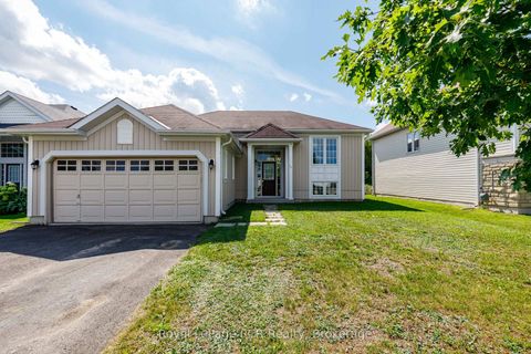 Photo 2 at 252 Spruce Street, Stayner, Clearview