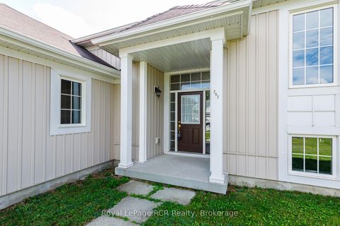 Photo 3 at 252 Spruce Street, Stayner, Clearview