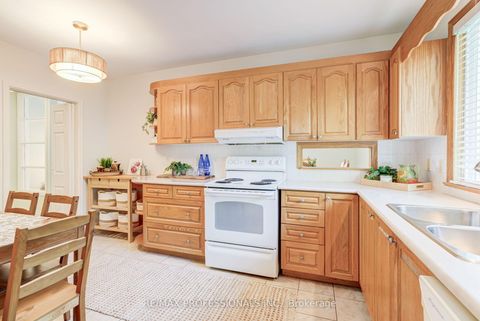 Photo 16 at 48 Genthorn Avenue, Kipling, Toronto