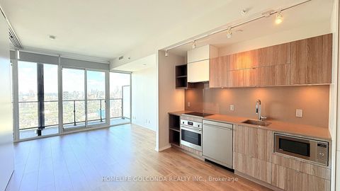 Photo 4 at 3307 - 125 Peter Street, Waterfront Communities C1, Toronto