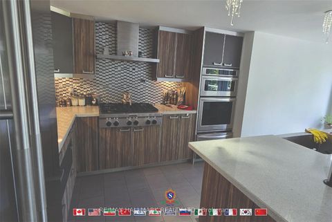 Photo 14 at 318 Centre Street, Uplands, Vaughan