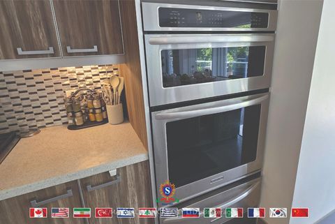 Photo 16 at 318 Centre Street, Uplands, Vaughan