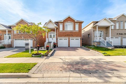 Photo 0 at 137 Blackthorn Drive, Maple, Vaughan