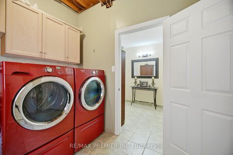 Photo 22 at 137 Blackthorn Drive, Maple, Vaughan