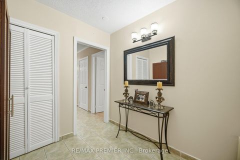 Photo 24 at 137 Blackthorn Drive, Maple, Vaughan