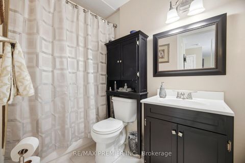 Photo 37 at 137 Blackthorn Drive, Maple, Vaughan