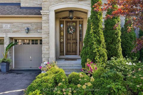 Photo 2 at 39 Harley Drive, Vellore Village, Vaughan