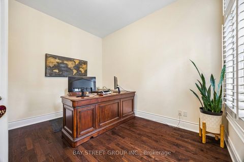 Photo 5 at 39 Harley Drive, Vellore Village, Vaughan