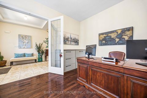 Photo 6 at 39 Harley Drive, Vellore Village, Vaughan