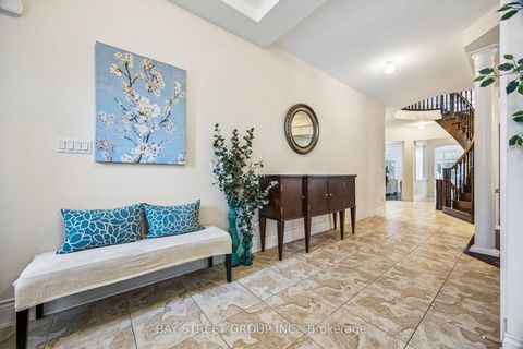 Photo 7 at 39 Harley Drive, Vellore Village, Vaughan