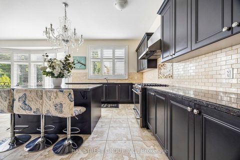 Photo 13 at 39 Harley Drive, Vellore Village, Vaughan