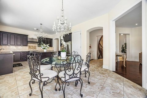 Photo 19 at 39 Harley Drive, Vellore Village, Vaughan