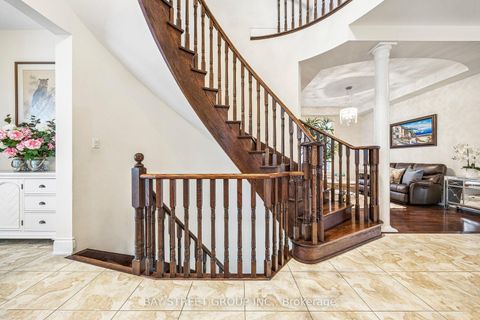 Photo 25 at 39 Harley Drive, Vellore Village, Vaughan
