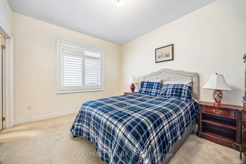 Photo 42 at 39 Harley Drive, Vellore Village, Vaughan