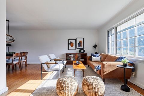 Photo 1 at 5 Mere Court, Victoria Village, Toronto