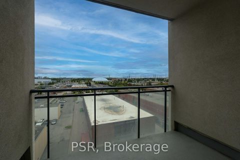 Photo 14 at 715 - 24 Woodstream Boulevard, Vaughan Grove, Vaughan