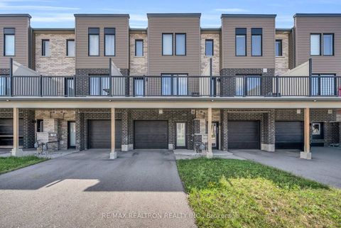 Photo 1 at 59 Fairlane Avenue, Painswick South, Barrie
