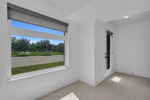 Photo 4 at 59 Fairlane Avenue, Painswick South, Barrie