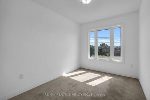 Photo 23 at 59 Fairlane Avenue, Painswick South, Barrie
