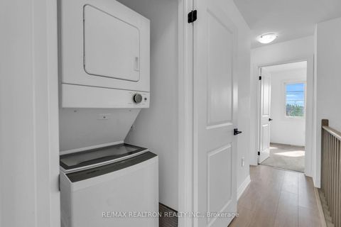 Photo 28 at 59 Fairlane Avenue, Painswick South, Barrie