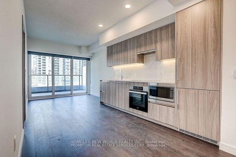 Photo 3 at 538 - 1 Concord Cityplace Way, Waterfront Communities C1, Toronto