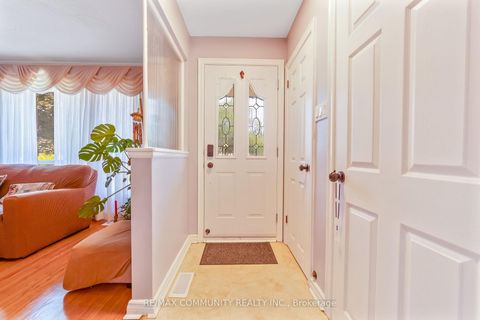 Photo 5 at 764 Brimley Road, Bendale, Toronto