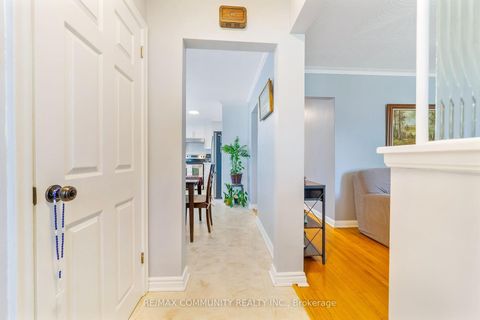 Photo 6 at 764 Brimley Road, Bendale, Toronto