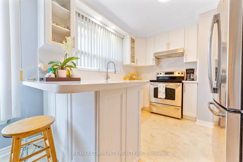 Photo 13 at 764 Brimley Road, Bendale, Toronto