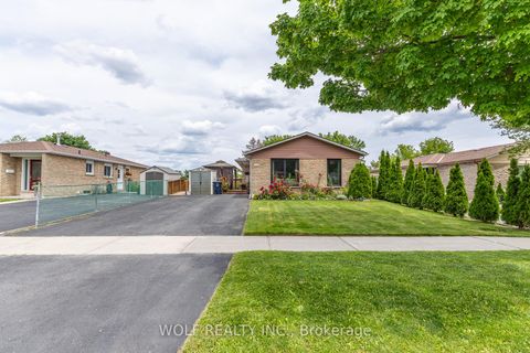 Photo 2 at 114 John Tabor Trail, Malvern, Toronto