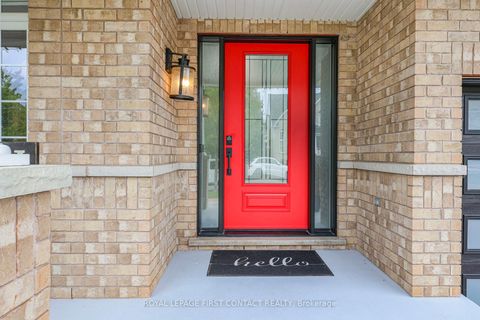 Photo 3 at 36 Regalia Way, Shore, Barrie
