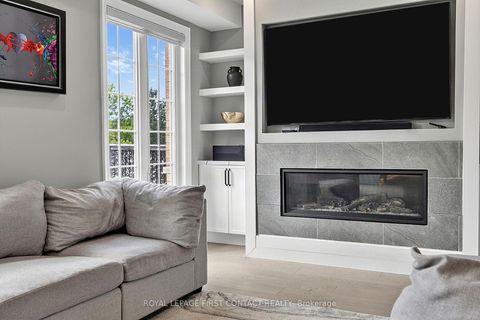 Photo 17 at 36 Regalia Way, Shore, Barrie