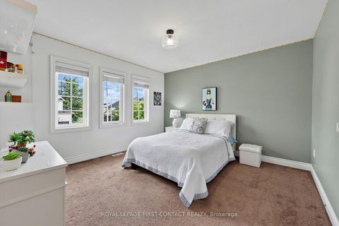 Photo 25 at 36 Regalia Way, Shore, Barrie