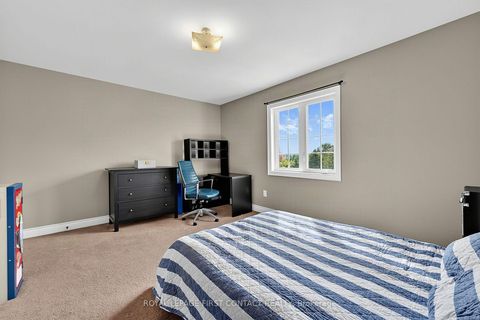 Photo 31 at 36 Regalia Way, Shore, Barrie