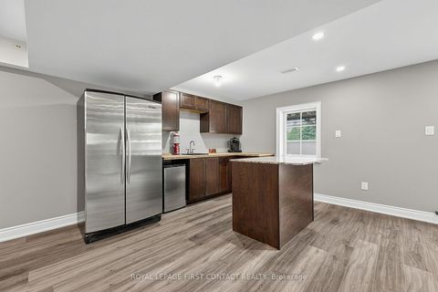 Photo 33 at 36 Regalia Way, Shore, Barrie