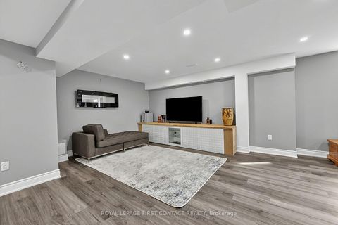 Photo 34 at 36 Regalia Way, Shore, Barrie