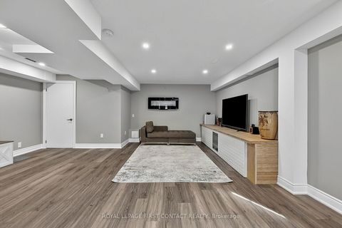 Photo 36 at 36 Regalia Way, Shore, Barrie