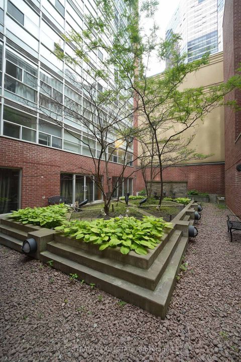 Photo 6 at 304 - 11 St Joseph Street, Bay Street Corridor, Toronto