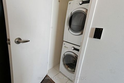 Photo 5 at PH05 - 68 Canterbury Place, Willowdale West, Toronto