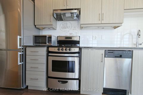 Photo 12 at PH05 - 68 Canterbury Place, Willowdale West, Toronto