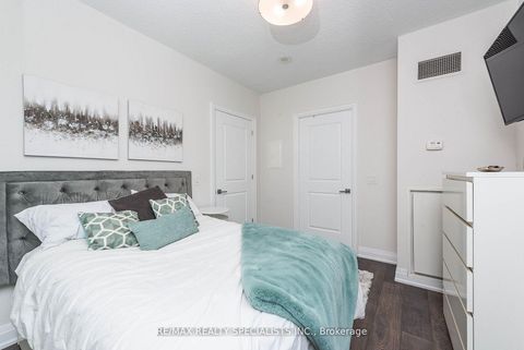 Photo 9 at 1114 - 2083 Lake Shore Boulevard W, Mimico, Toronto