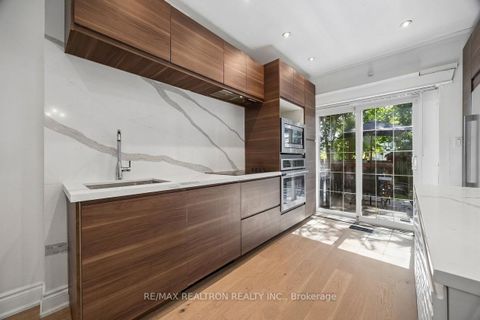 Photo 6 at 7 Sykes Avenue, Weston, Toronto
