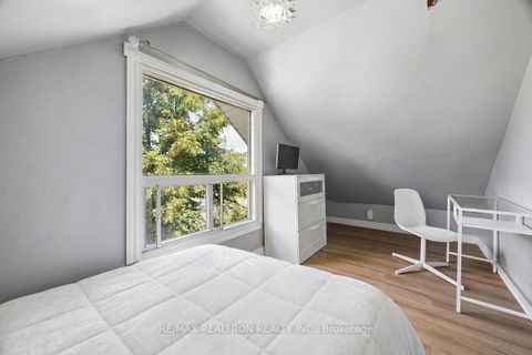 Photo 15 at 7 Sykes Avenue, Weston, Toronto